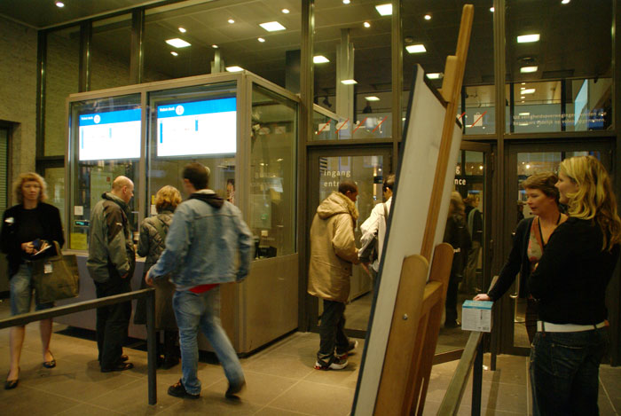 2006.10.20.Re/Creation with Van Gogh photo06